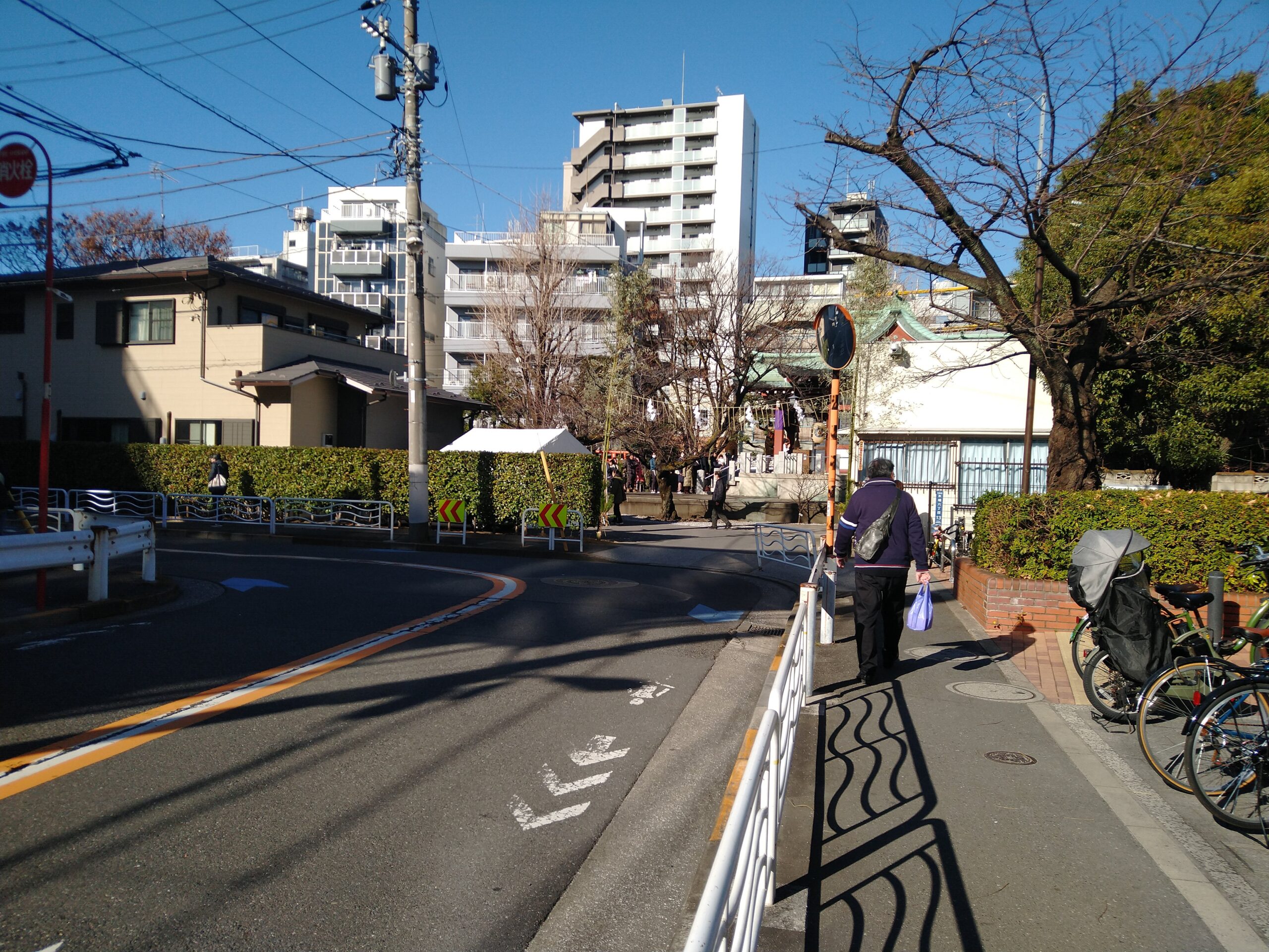 近くの神社